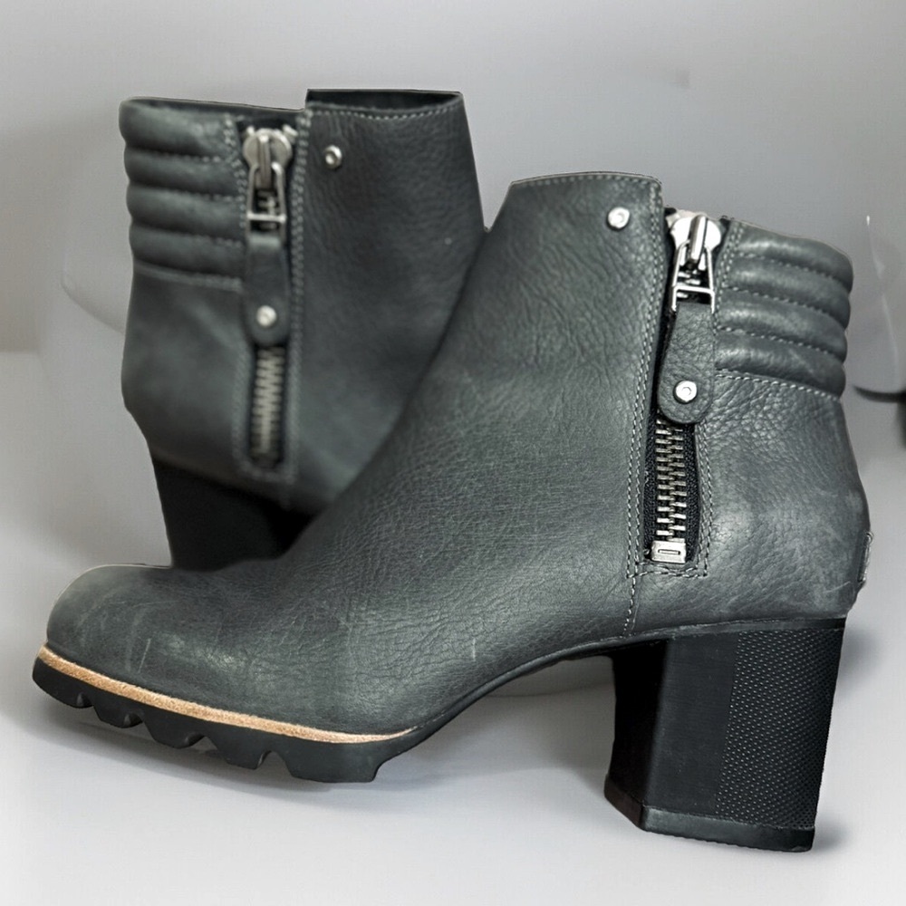 SOREL DANICA WATERPROOF DISTRESSED CHARCOAL LEATHER LUG SOLE ZIP BOOTIE-9